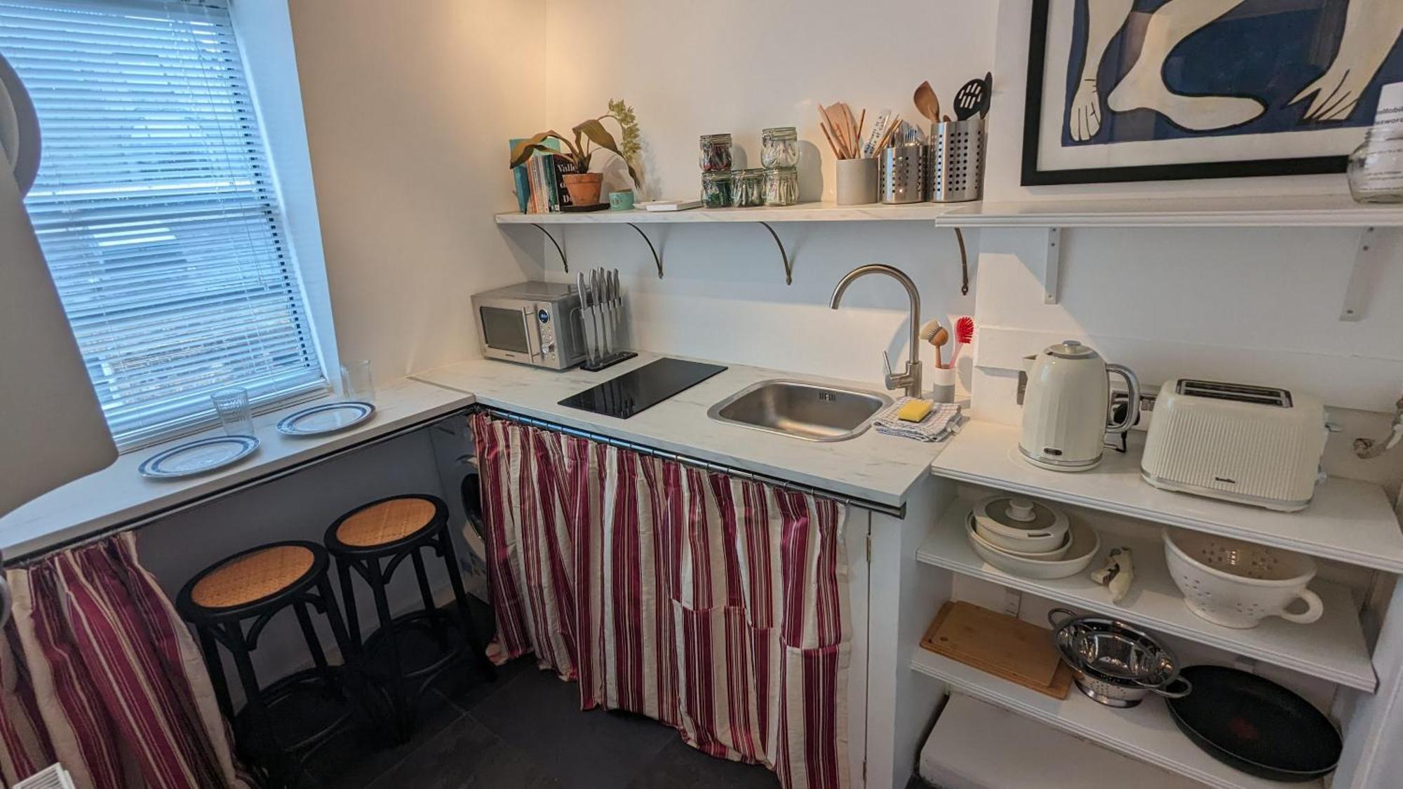 Charming & Quaint Old Compton Apartamento - Quiet Guests Only Allowed, No Parties Allowed, Over 25 Years Old Or Families London Luaran gambar